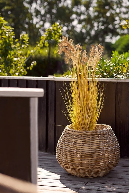 Py&ouml;re&auml; rottinkikori muovituksella