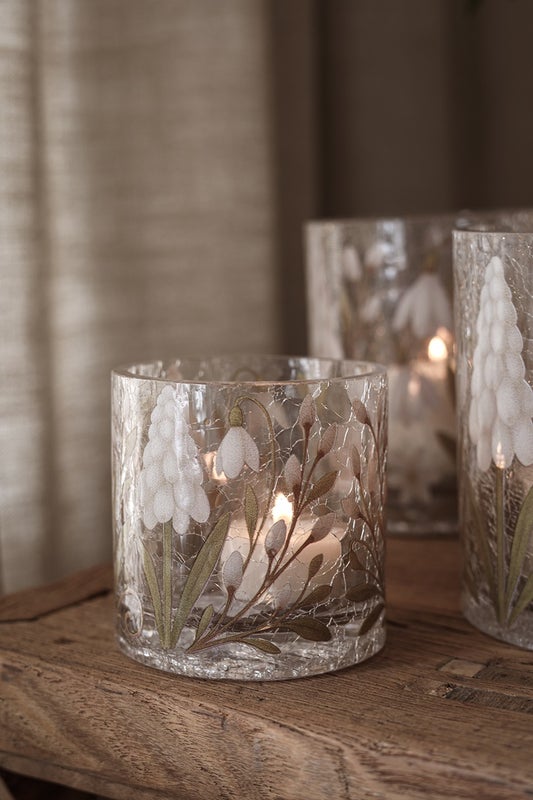 Helmililja kynttil&auml;lyhty 8x8cm krakeloidulla pinnalla