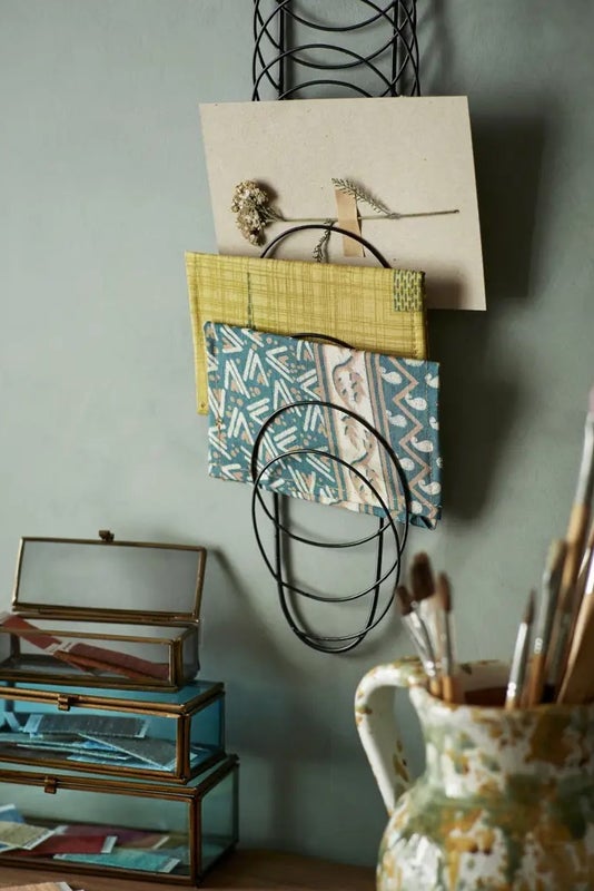 Metallinen kortti- ja postiteline